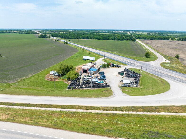 More Photos Of US-69 @ Hwy 121, Trenton Land For Lease