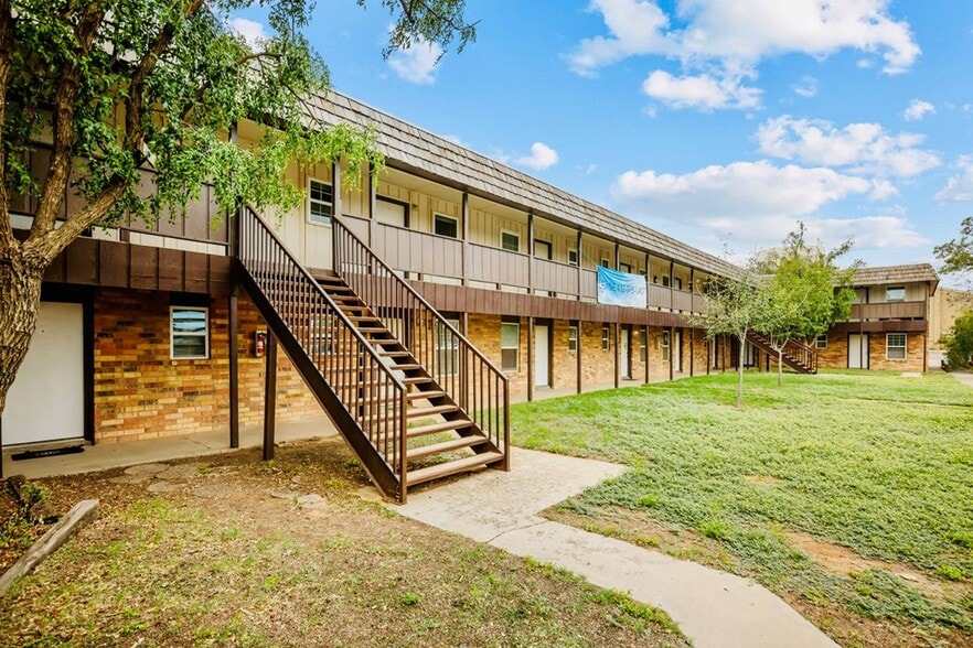 More Photos Of 1449 John Ben Shepperd Pky, Odessa Apartments For Sale