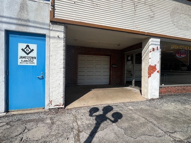 More Photos Of 6 N Limestone St, Jamestown Storefront For Sale