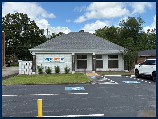 Primary Photo Of 1558 Watson Blvd, Warner Robins Medical For Lease