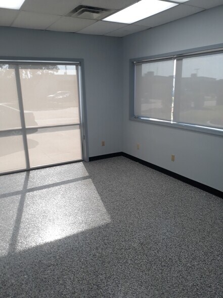 More Photos Of 2200 N Yellowood Ave, Broken Arrow Research And Development For Sale