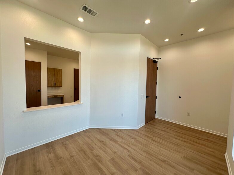 More Photos Of 3925 S Preston Rd, Celina Unknown For Lease