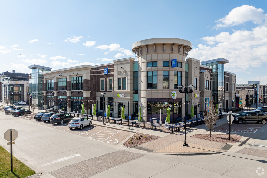 Primary Photo Of 1615 SW Main St, Ankeny General Retail For Lease