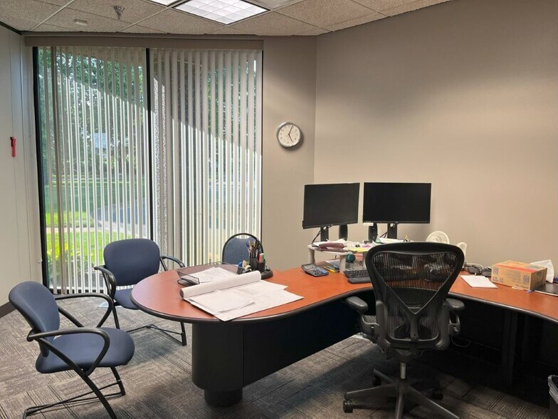 More Photos Of 4300 W 220th St, Farmington Light Distribution For Sale