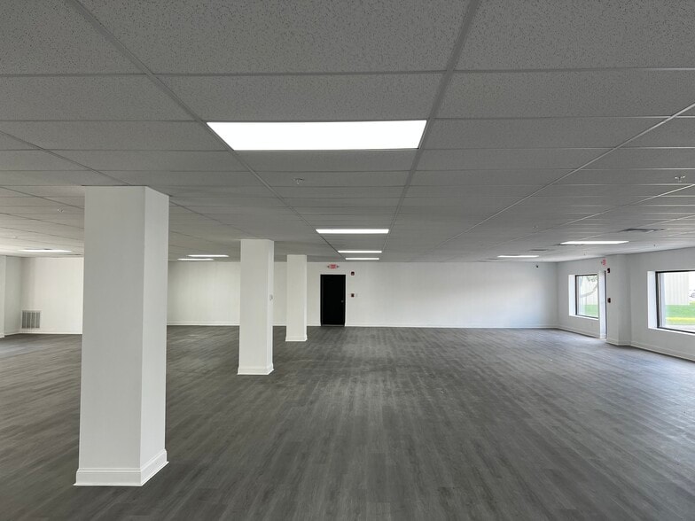 More Photos Of 1241 College Park Dr, Dover Loft Creative Space For Lease