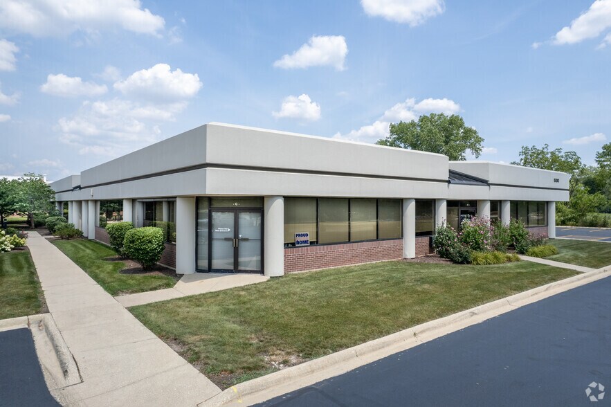 More Photos Of 530 E 22nd St, Lombard Office For Sale