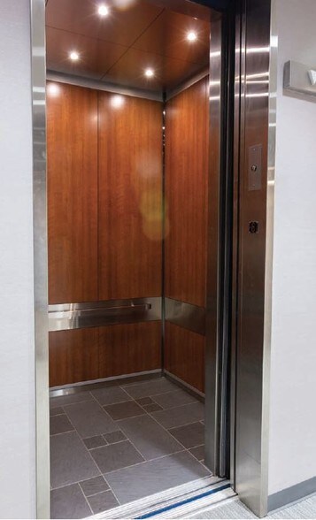 More Photos Of 6777 Camp Bowie Blvd, Fort Worth Office For Lease