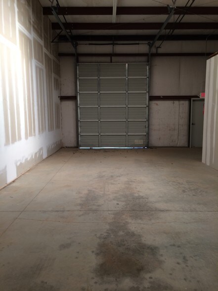 More Photos Of 60 Chamisa Rd, Covington Unknown For Lease