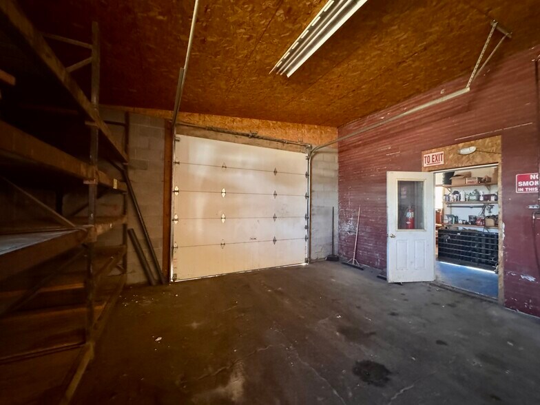 More Photos Of 205 W Main St, Bushnell Industrial For Sale