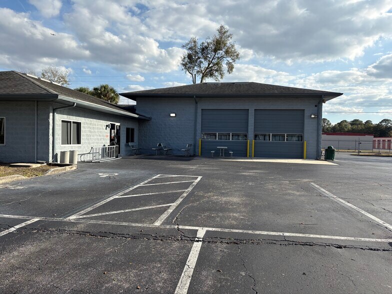 More Photos Of 3450 Forsyth Rd, Winter Park Flex For Lease