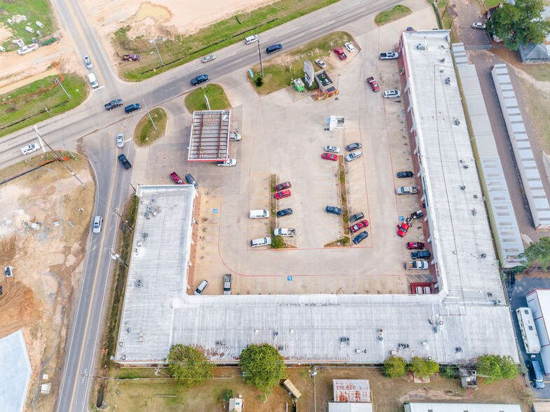 More Photos Of 32015 Hwy 249, Pinehurst Storefront For Lease