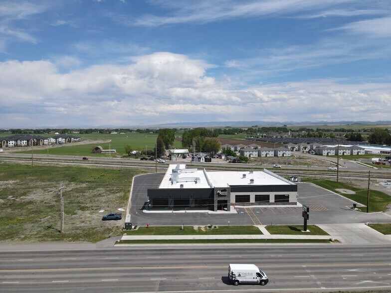 More Photos Of 870 N 2nd E, Rexburg General Retail For Lease