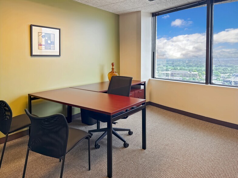 More Photos Of 1415 W 22nd St, Oak Brook Office For Lease