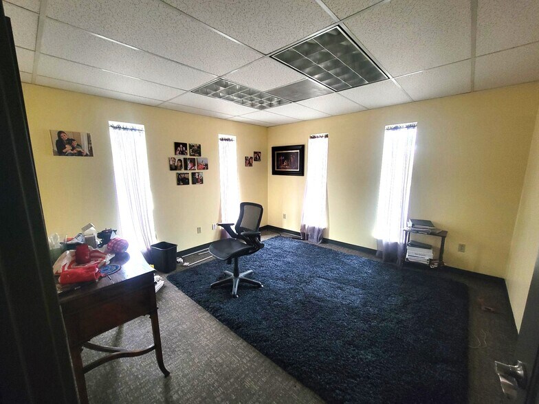 More Photos Of 1611 S Geiger Blvd, Spokane Industrial For Sale