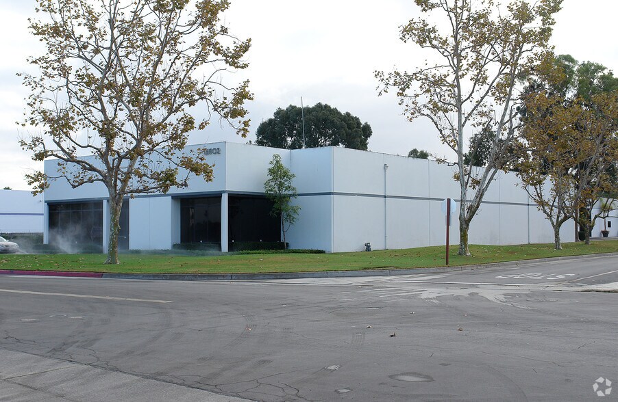 More Photos Of 16902 Millikan Ave, Irvine Warehouse For Lease