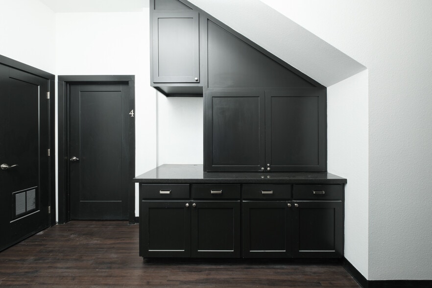 More Photos Of 750 William D Fitch Pky, College Station Medical For Sale