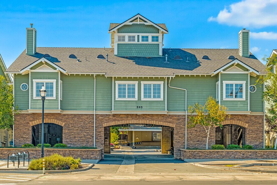 More Photos Of 593 Avenue Of Flags, Buellton Apartments For Sale