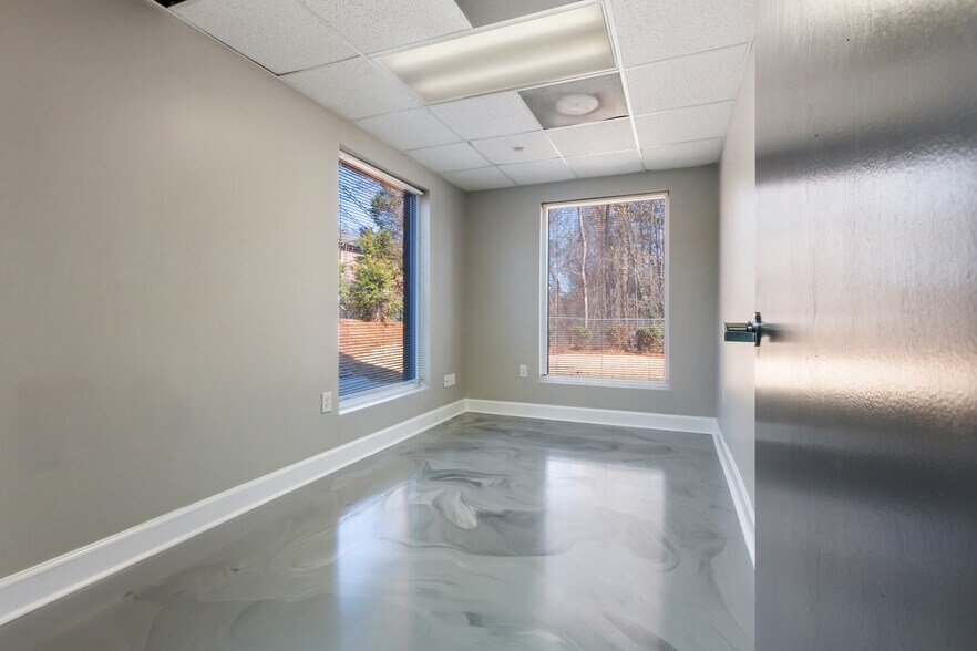 More Photos Of 2998 Panola Rd, Lithonia Medical For Lease
