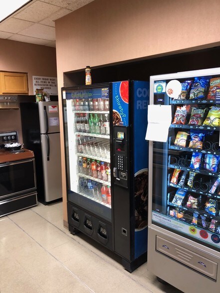 More Photos Of 934 3rd St, Alexandria Office Residential For Sale