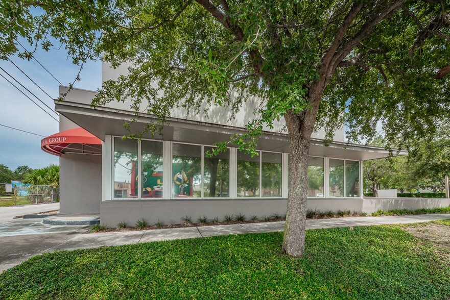 More Photos Of 1663 1st Ave S, Saint Petersburg Office Residential For Lease