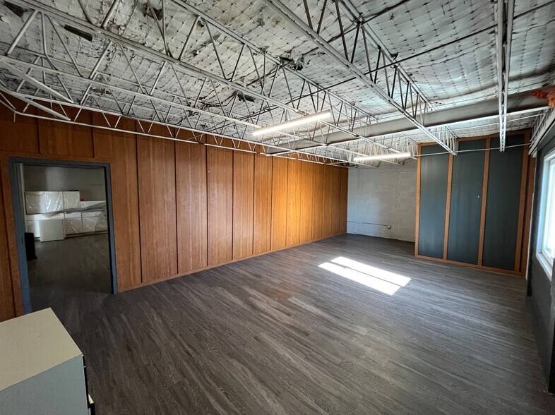 More Photos Of 153 Vallejo St, Denver Warehouse For Sale