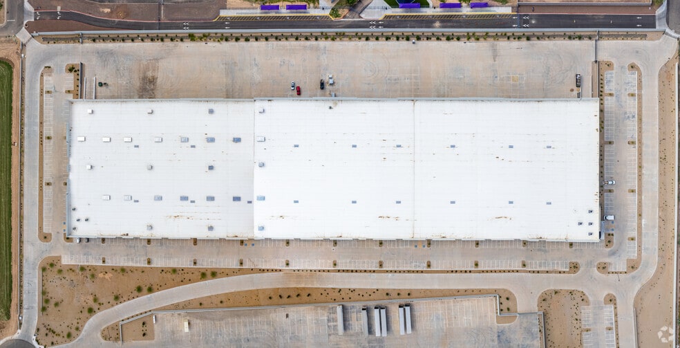 More Photos Of 9400 W Latham St, Tolleson Warehouse For Lease