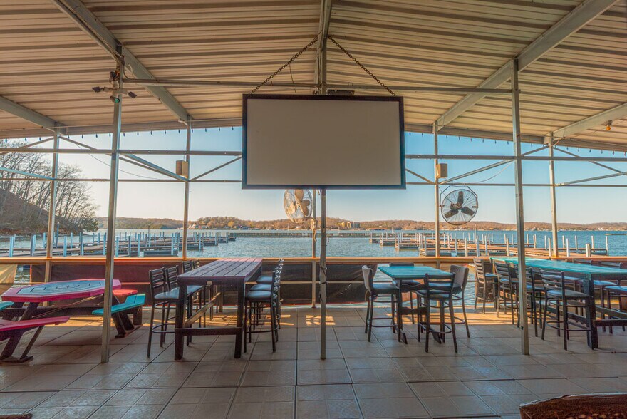 More Photos Of 364 Galley Rd, Camdenton Restaurant For Sale