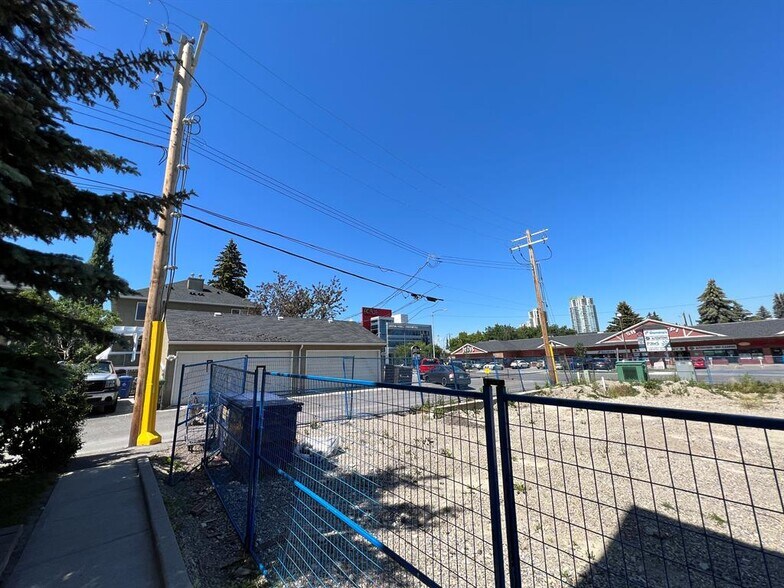 More Photos Of 1903-1907 31 St SW, Calgary Land For Sale