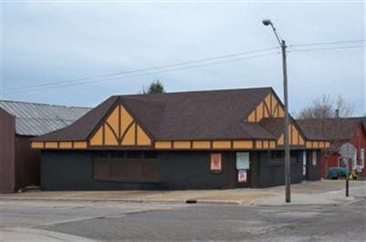 Primary Photo Of 1302 S Madison St, Ludington Bar For Sale