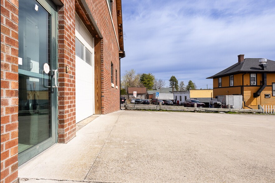 More Photos Of 1 Ten Eyck St, Stony Point General Retail For Sale