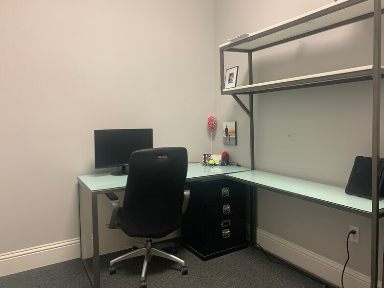 More Photos Of 7444 Narcoossee Rd, Orlando Freestanding For Lease