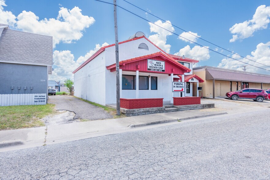 More Photos Of 312 E 2nd St, Alice Healthcare For Sale