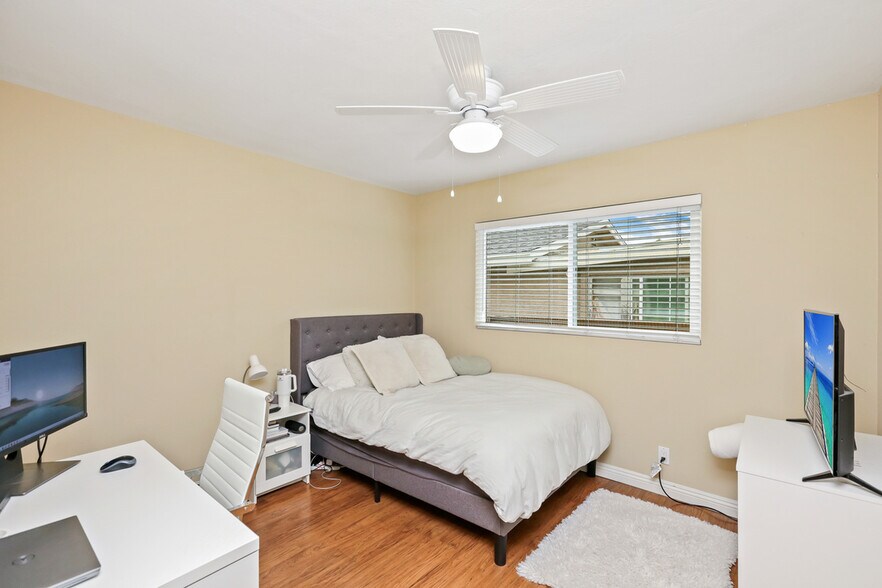More Photos Of 1200 W Sycamore Ave, Orange Apartments For Sale