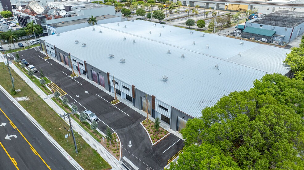 More Photos Of 7265 NW 74th St, Medley Warehouse For Sale