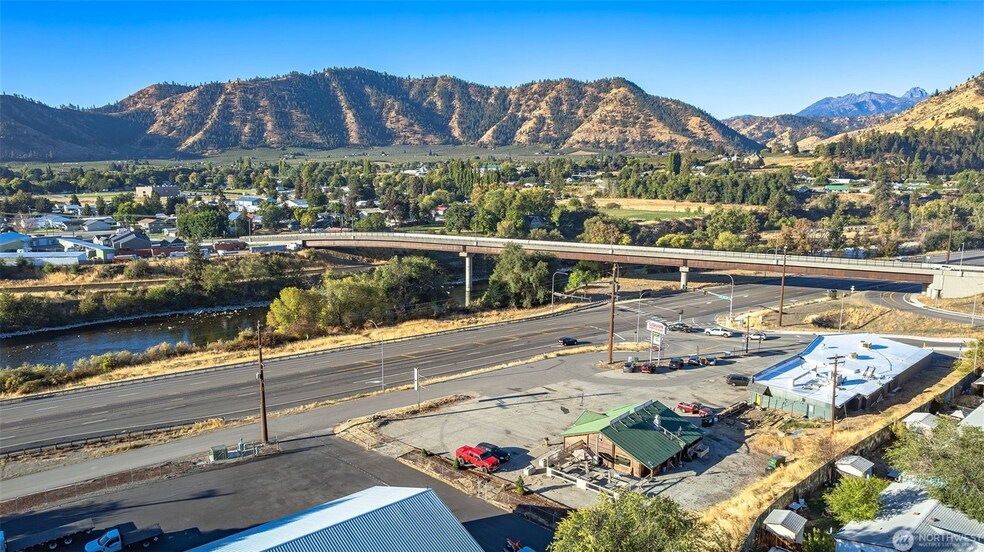 More Photos Of 5720 Vale Rd, Cashmere General Retail For Sale