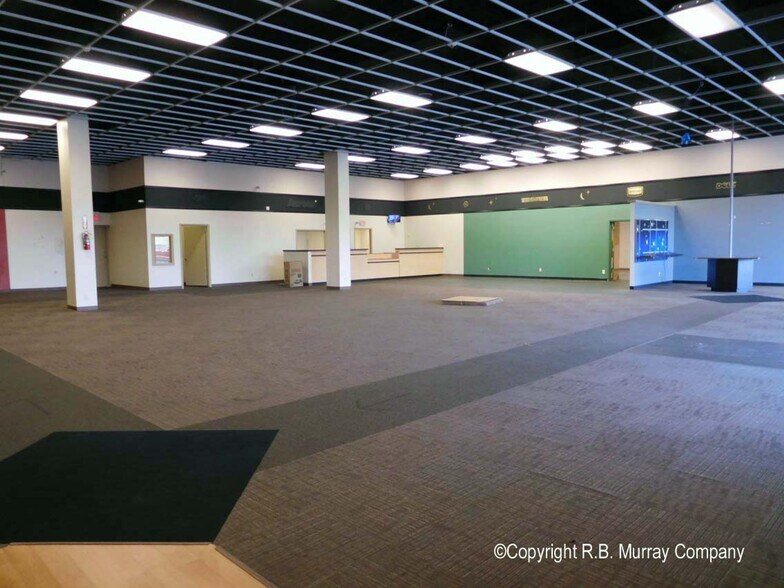 More Photos Of 2336-2350 S Campbell Ave, Springfield General Retail For Lease
