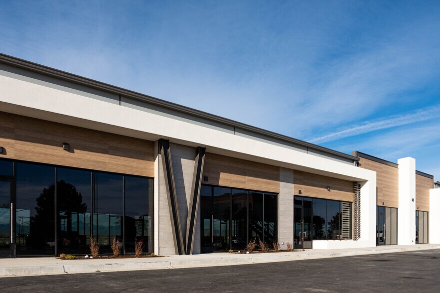 More Photos Of 11411 Business Park Cir, Firestone Showroom For Sale
