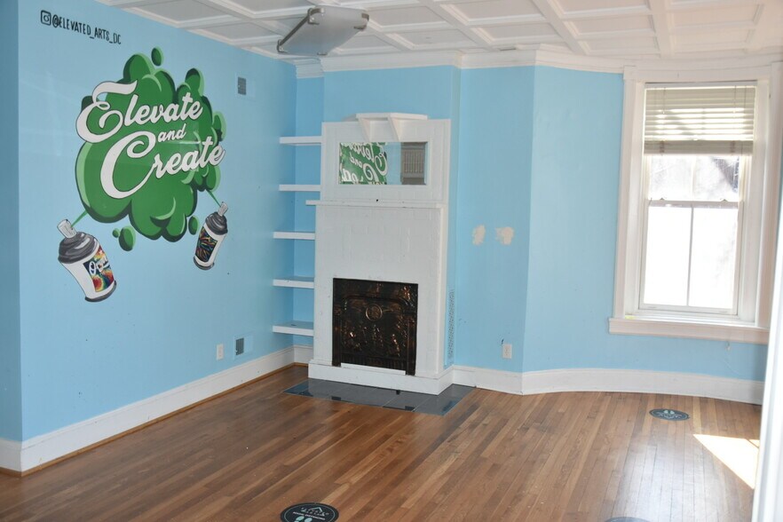 More Photos Of 1821 18th St NW, Washington Storefront Retail Office For Lease