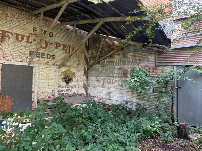 More Photos Of 3804 Dalton St, Greenville Warehouse For Sale