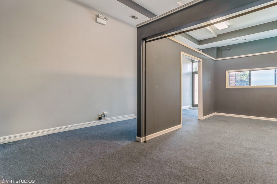 More Photos Of 2521 W North Ave, Chicago Storefront Retail Residential For Lease