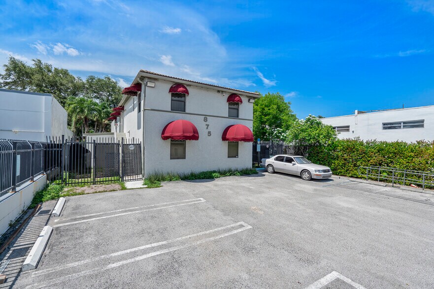More Photos Of 875 NE 79th St, Miami Loft Creative Space For Lease