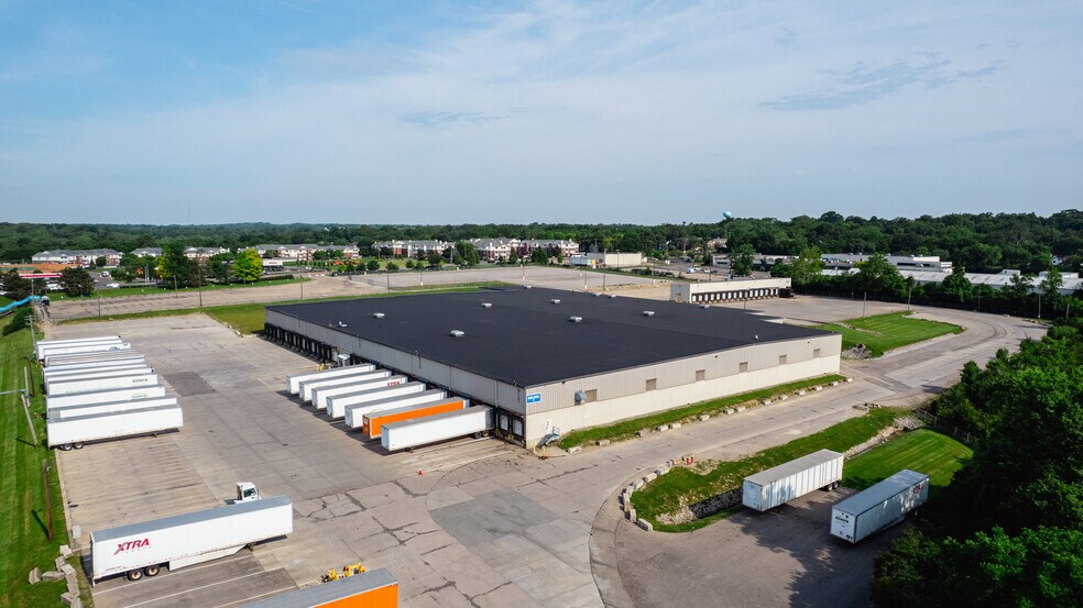 More Photos Of 98 Glendale-Milford Rd, Cincinnati Warehouse For Sale