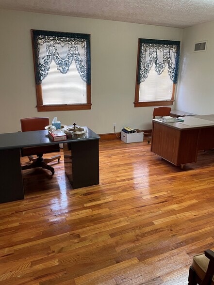 More Photos Of 206 Hart St, Union Religious Facility For Sale