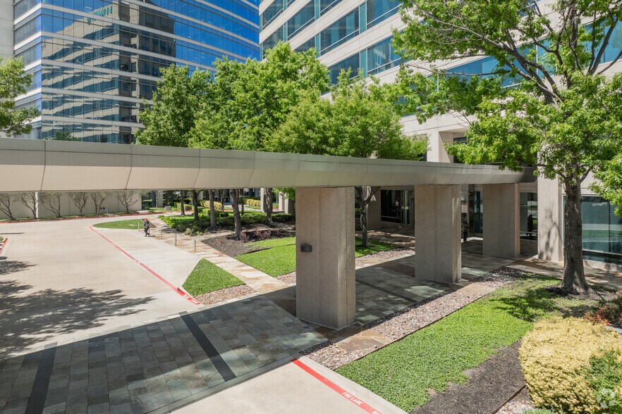 More Photos Of 5800 Granite Pky, Plano Office For Lease