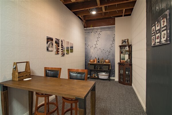 More Photos Of 7451 Monterey St, Gilroy Storefront Retail Office For Sale