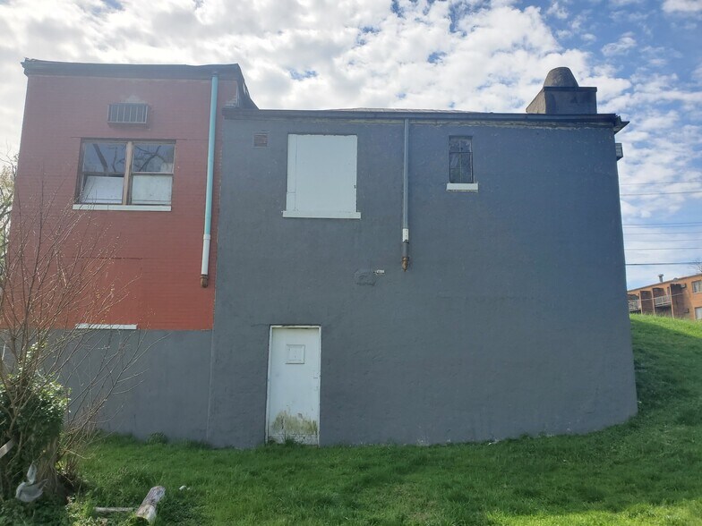 More Photos Of 2200 Harrison Ave, Cincinnati Freestanding For Sale