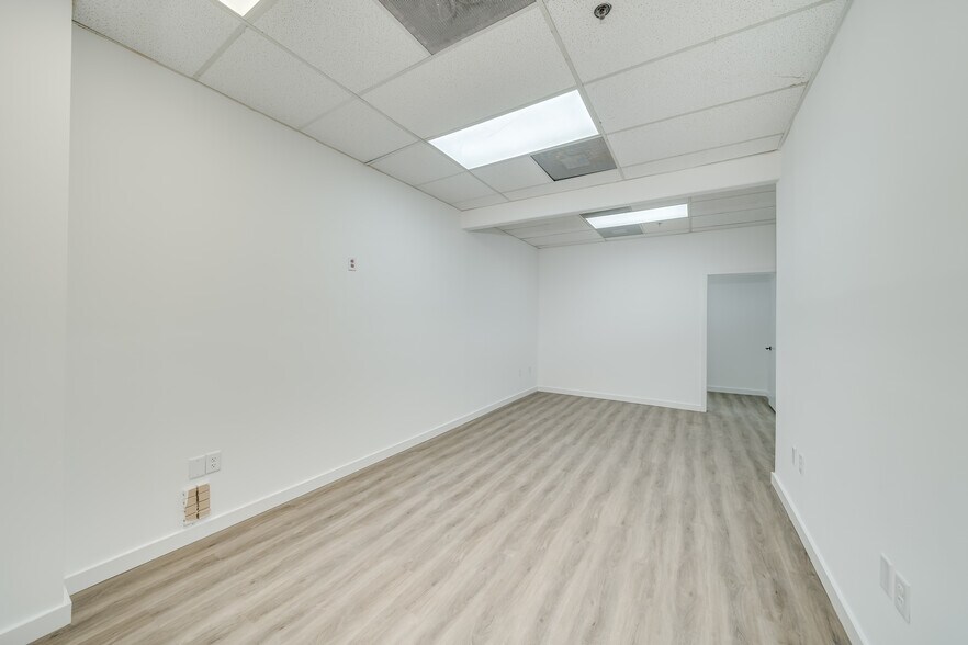 More Photos Of 7500 NW 25th St, Miami Warehouse For Lease