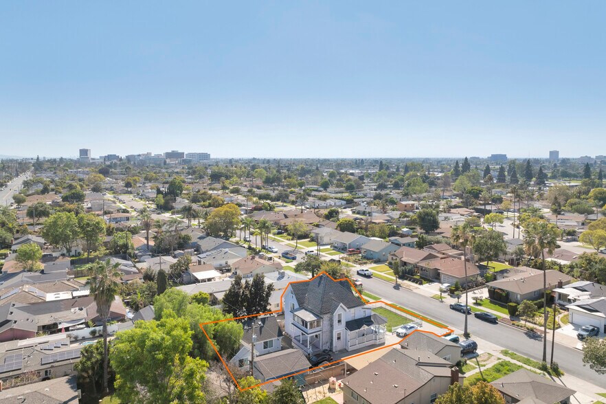 More Photos Of 461 N Citrus St, Orange Apartments For Sale