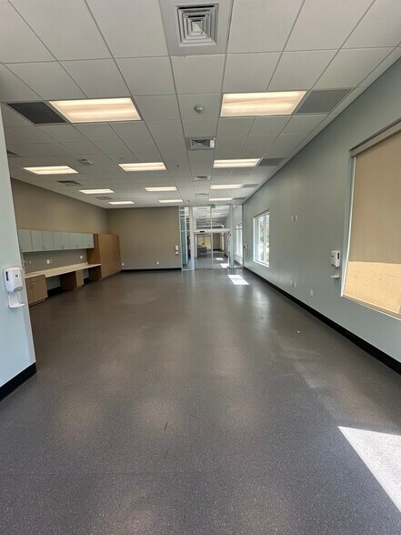 More Photos Of 3481 N University Dr, Coral Springs General Retail For Sale