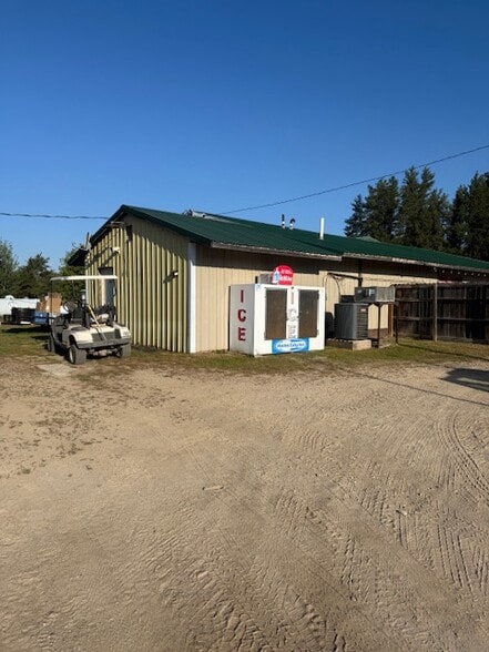 More Photos Of 23115 Old Bridge Rd, Menahga Bar For Sale